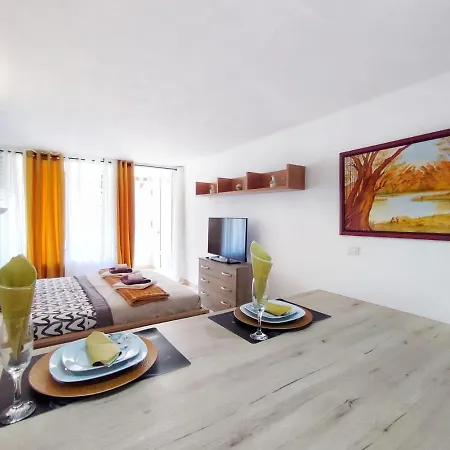 Chill Out Borinquen Apartment Playa de las Americas  Exterior photo